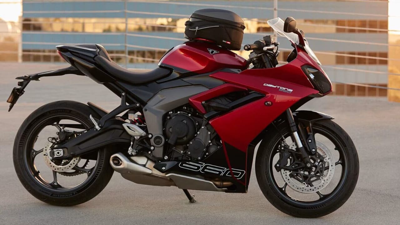 Triumph Daytona 660: A Powerful Middleweight Sports Bike